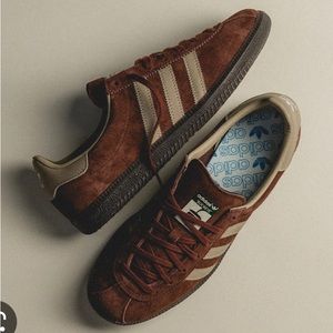 Adidas Ohio buckeye size 12us.